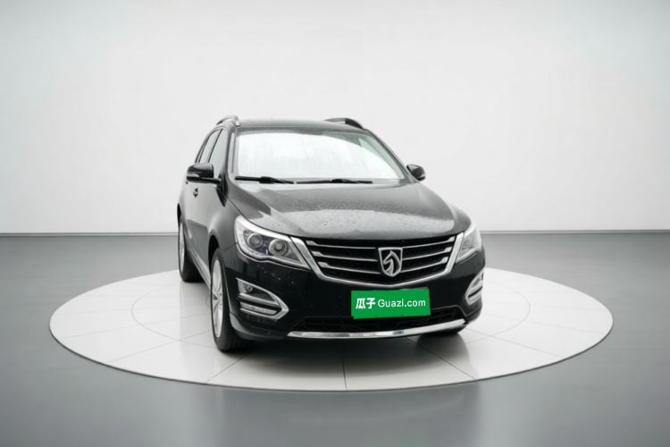 Used Baojun 560 2015 1.8L manual luxury version Front