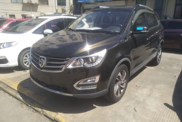 Used Baojun 560 2015 1.8L manual luxury version