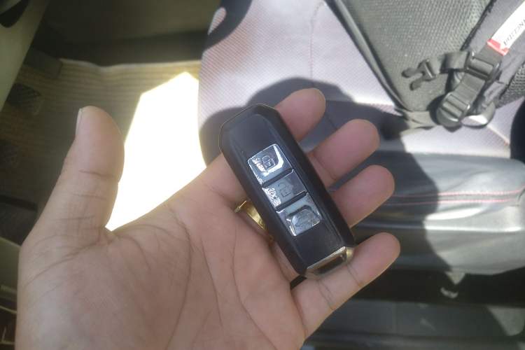 Used Baojun 560 2015 1.8L manual luxury version Interior 1