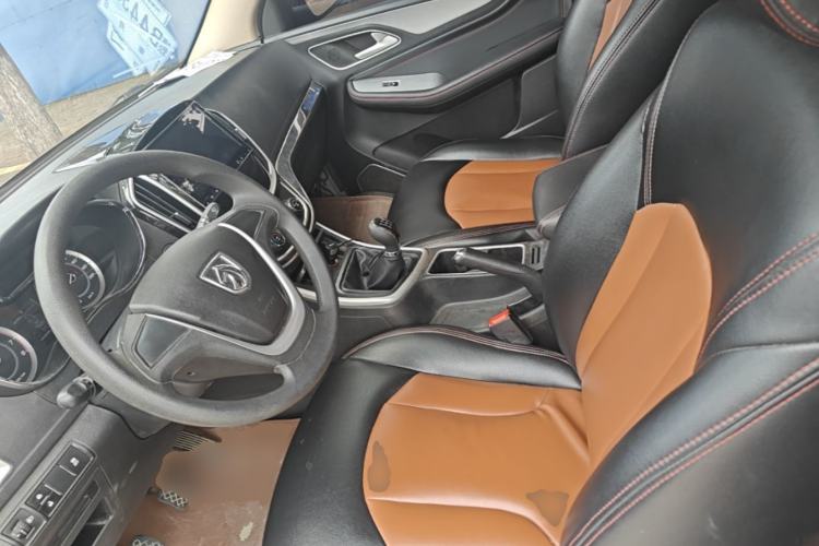 Used Baojun 560 2015 1.8L manual Comfort trim level Left Front Seat
