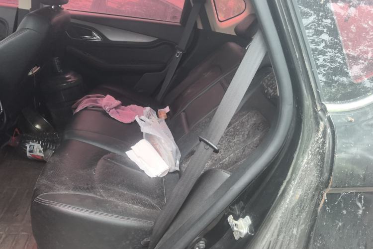 Used Baojun 560 2015 1.8L manual luxury version Left Rear Seat