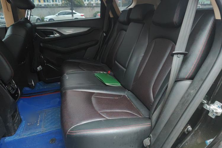 Used Baojun 560 2015 1.8L manual luxury version Left Rear Seat