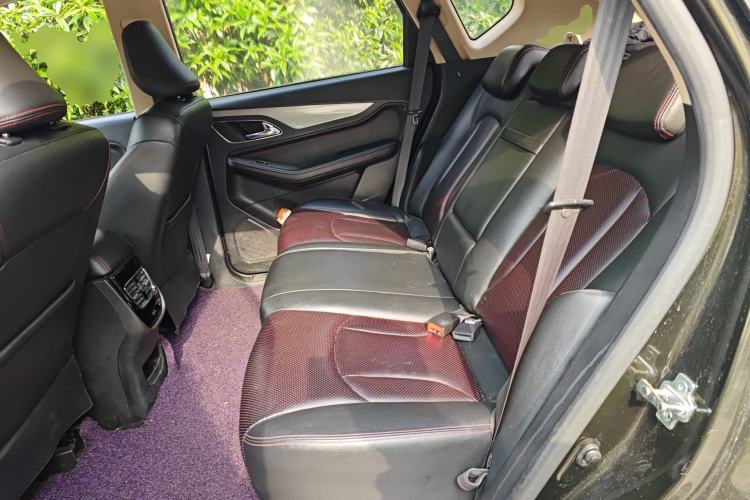 Used Baojun 560 2015 1.8L manual luxury version Left Rear Seat