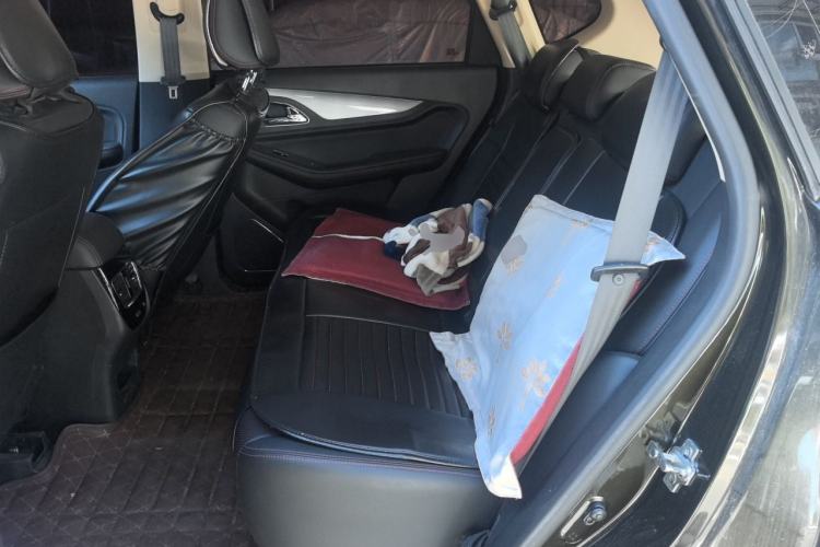 Used Baojun 560 2015 1.8L manual luxury version Left Rear Seat