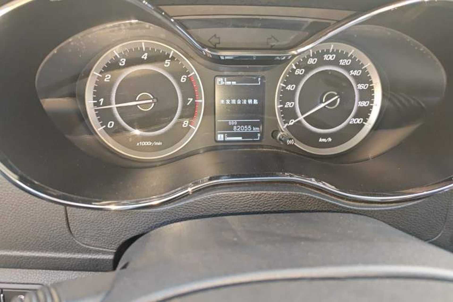 Used Baojun 560 2015 1.8L manual luxury version Odometer Close Up