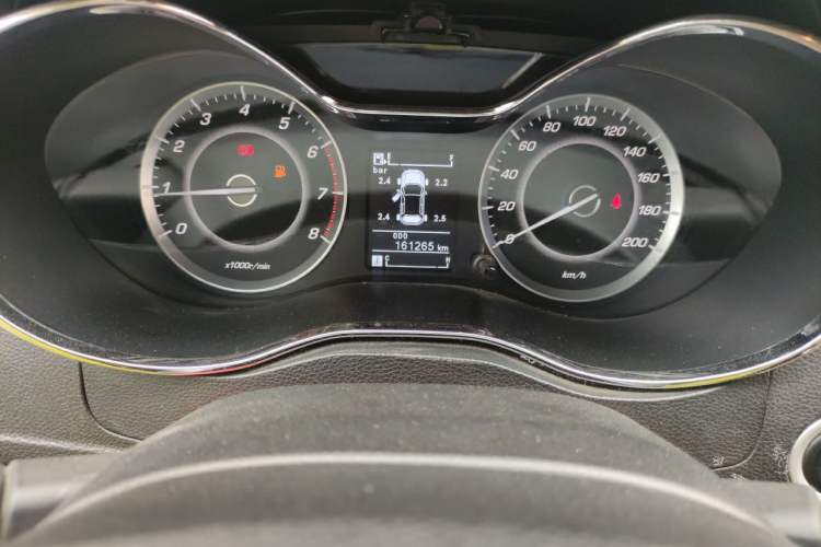 Used Baojun 560 2015 1.8L manual luxury version Odometer Close Up