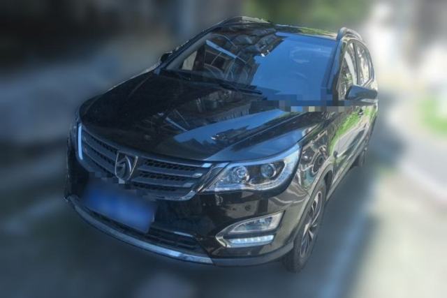 Used Baojun 560 2015 1.8L manual luxury version