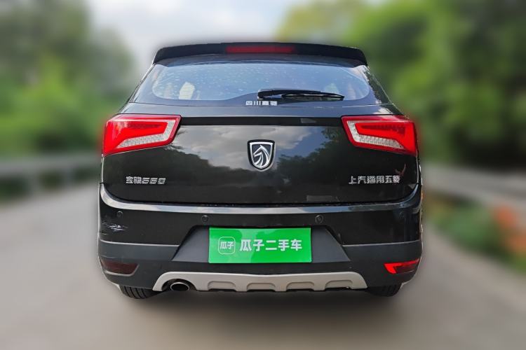 Used Baojun 560 2015 1.8L manual luxury version Rear
