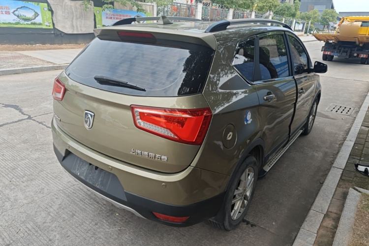 Used Baojun 560 2015 1.8L manual Comfort trim level Rear Right 45 Deg