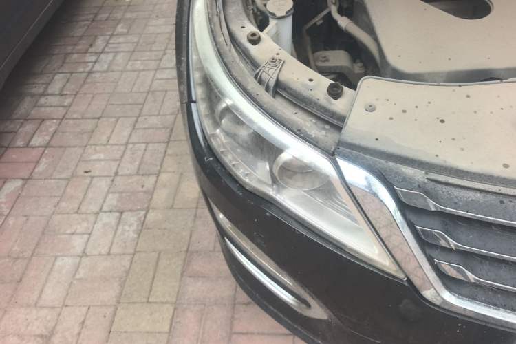 Used Baojun 560 2015 1.8L manual luxury version Right Front Headlight
