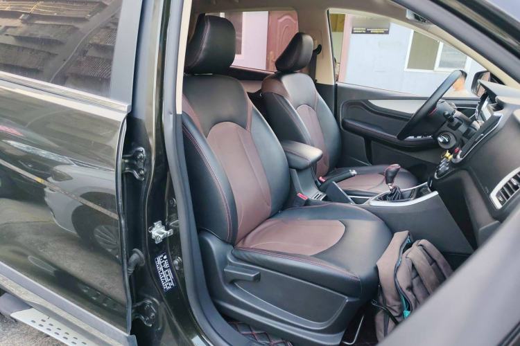 Used Baojun 560 2015 1.8L manual Comfort trim level Right Front Seat