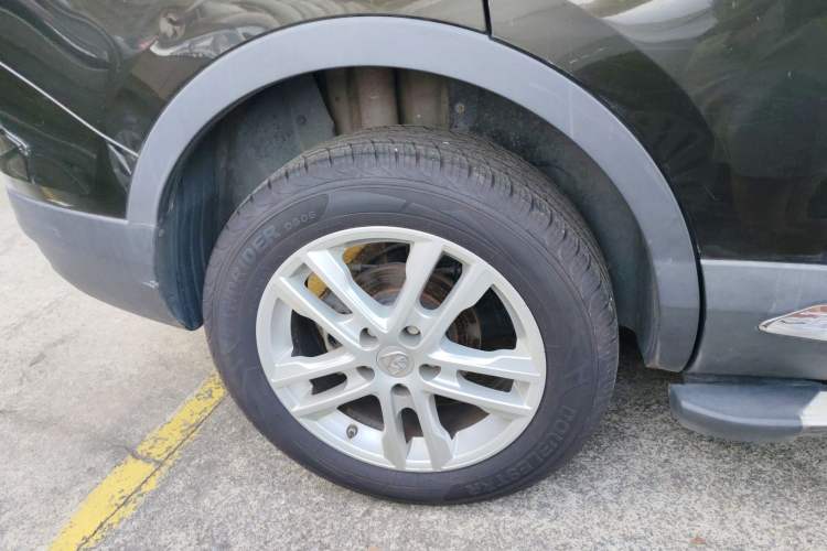 Used Baojun 560 2015 1.8L manual Comfort trim level Right Rear Wheel Hub