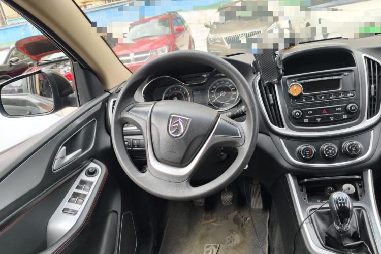 Used Baojun 560 2015 1.8L manual Comfort trim level Steering Wheel