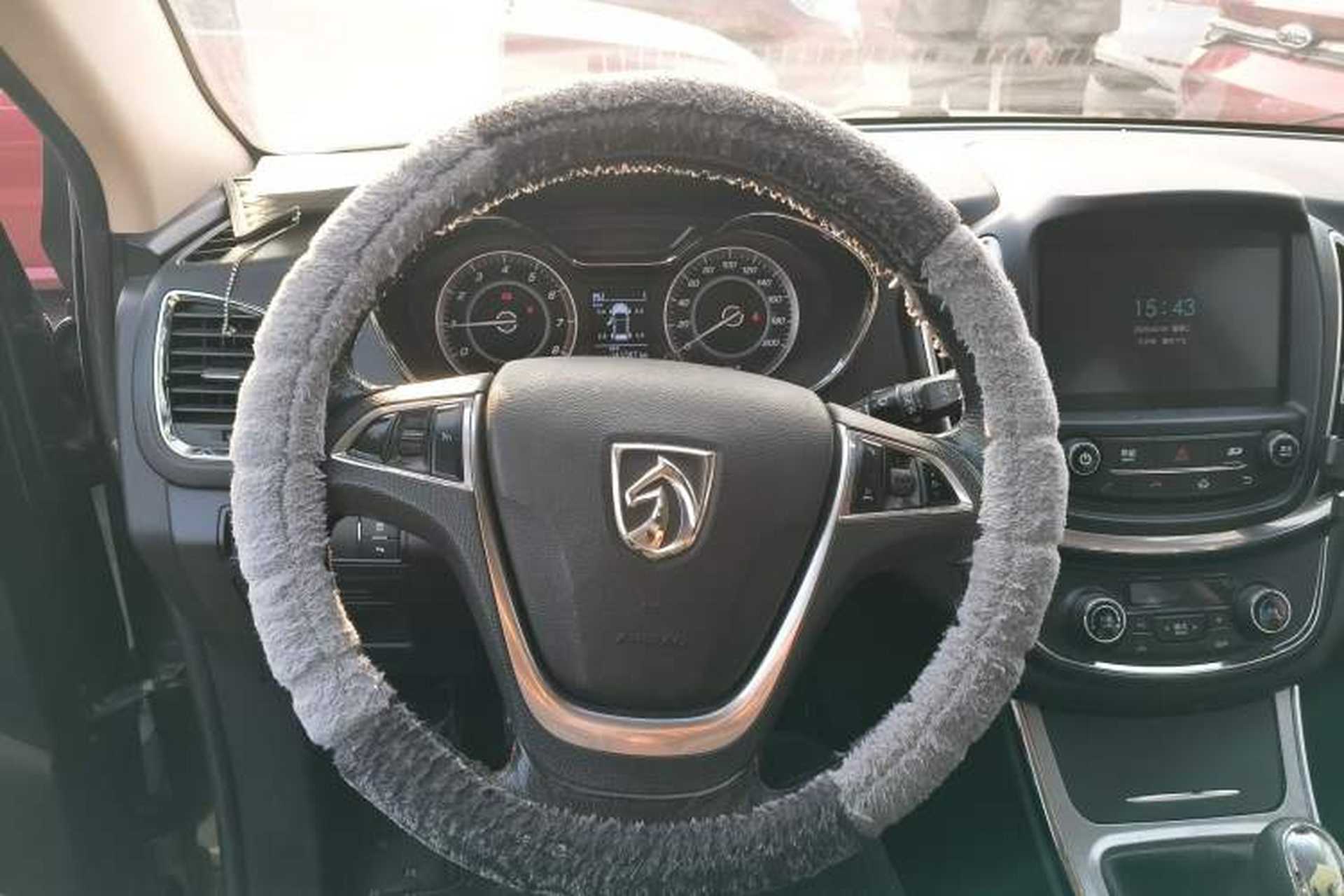 Used Baojun 560 2015 1.8L manual luxury version Steering Wheel