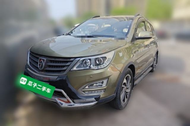 Used Baojun 560 2015 1.8L manual luxury version