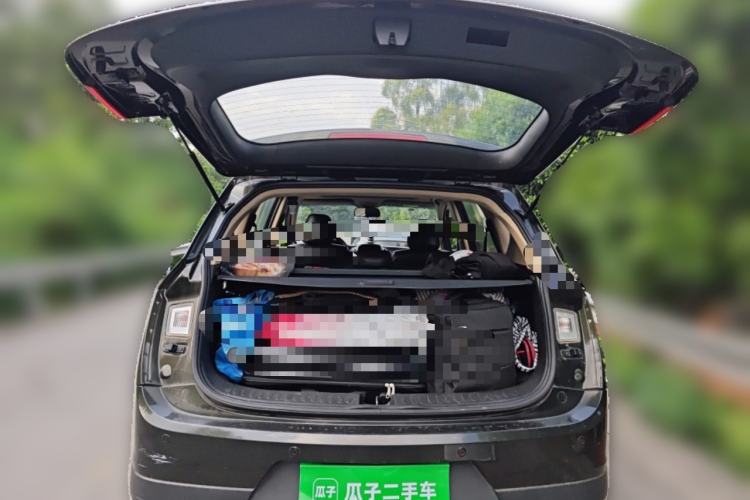 Used Baojun 560 2015 1.8L manual luxury version Trunk