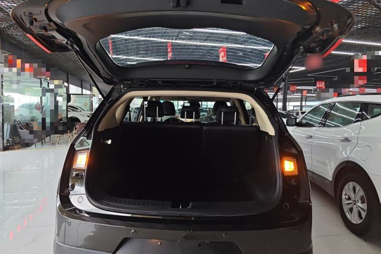 Used Baojun 560 2015 1.8L Manual Elite Edition Trunk
