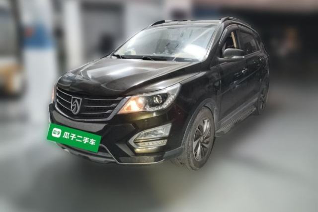 Used Baojun 560 2015 1.8L manual luxury version