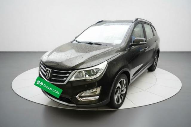 Used Baojun 560 2015 1.8L manual luxury version