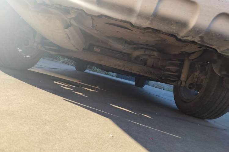 Used Baojun 560 2015 1.8L manual luxury version Chassis Rear