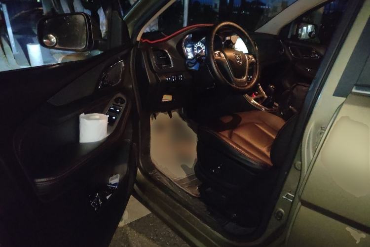 Used Baojun 560 2015 1.8L manual luxury version Driver Seat