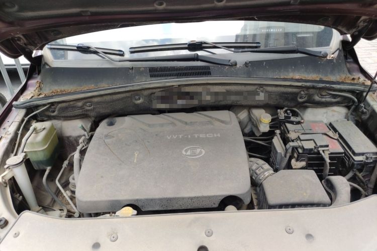 Used Baojun 560 2015 1.8L Manual Elite Edition Engine Bay