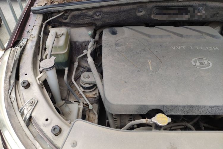 Used Baojun 560 2015 1.8L Manual Elite Edition Engine Bay Right