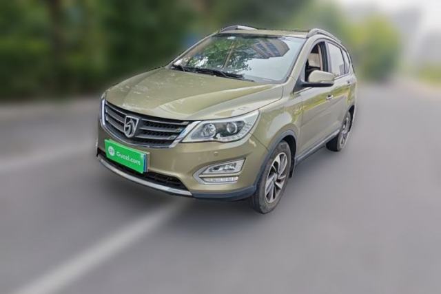 Used Baojun 560 2015 1.8L manual luxury version