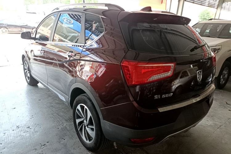 Used Baojun 560 2015 1.8L manual luxury version Exterior 2