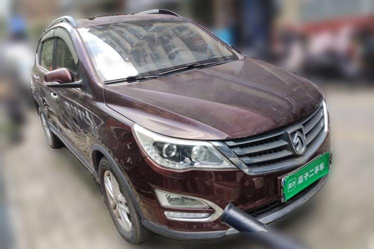 Used Baojun 560 2015 1.8L Manual Elite Edition Front Right 45 Deg