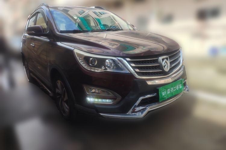 Used Baojun 560 2015 1.8L Manual Elite Edition Front Right 45 Deg
