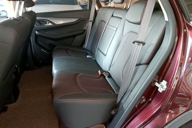 Used Baojun 560 2015 1.8L manual luxury version Left Rear Seat