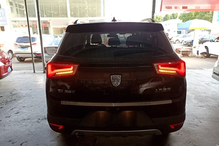 Used Baojun 560 2015 1.8L manual luxury version Rear