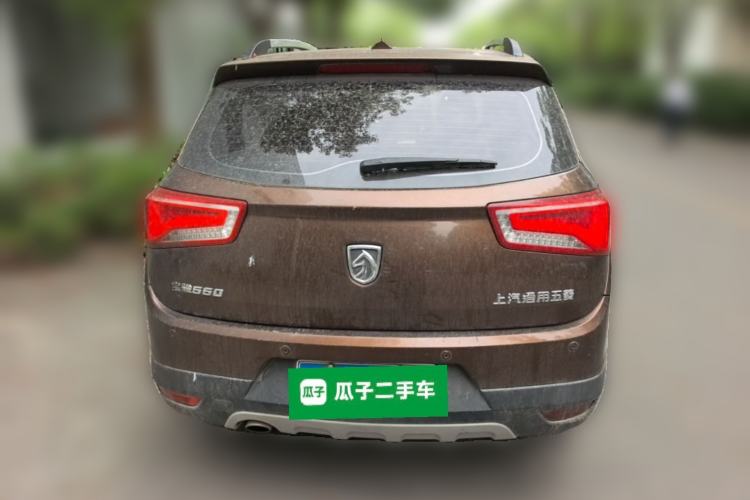 Used Baojun 560 2015 1.8L manual luxury version Rear