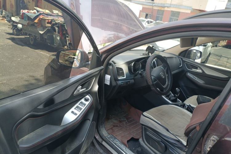 Used Baojun 560 2015 1.8L Manual Elite Edition Driver Seat