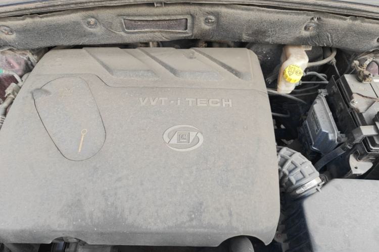 Used Baojun 560 2015 1.8L manual luxury version Engine Bay