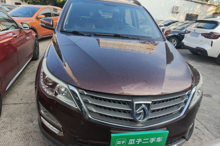 Used Baojun 560 2015 1.8L manual luxury version Front