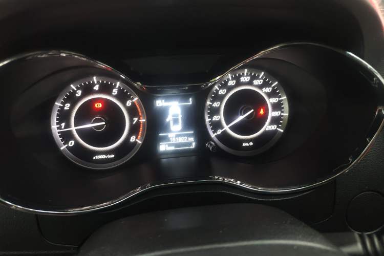 Used Baojun 560 2015 1.8L Manual Elite Edition Instrument Cluster