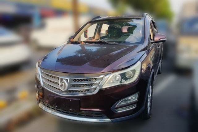 Used Baojun 560 2015 1.8L manual Comfort trim level
