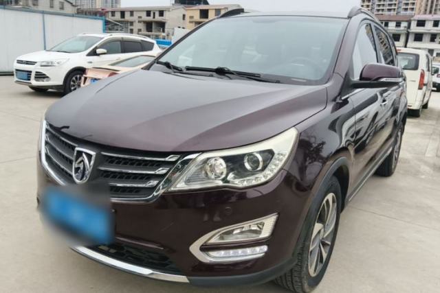 Used Baojun 560 2015 1.8L manual luxury version