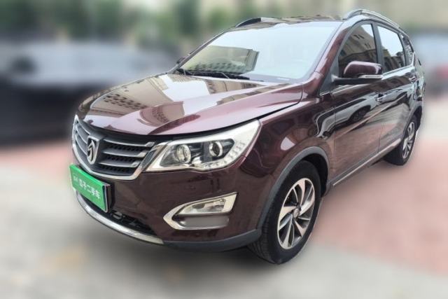 Used Baojun 560 2015 1.8L manual luxury version
