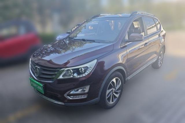 Used Baojun 560 2015 1.8L manual luxury version