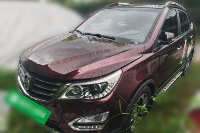 Used Baojun 560 2015 1.8L manual luxury version