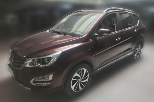 Used Baojun 560 2015 1.8L manual luxury version