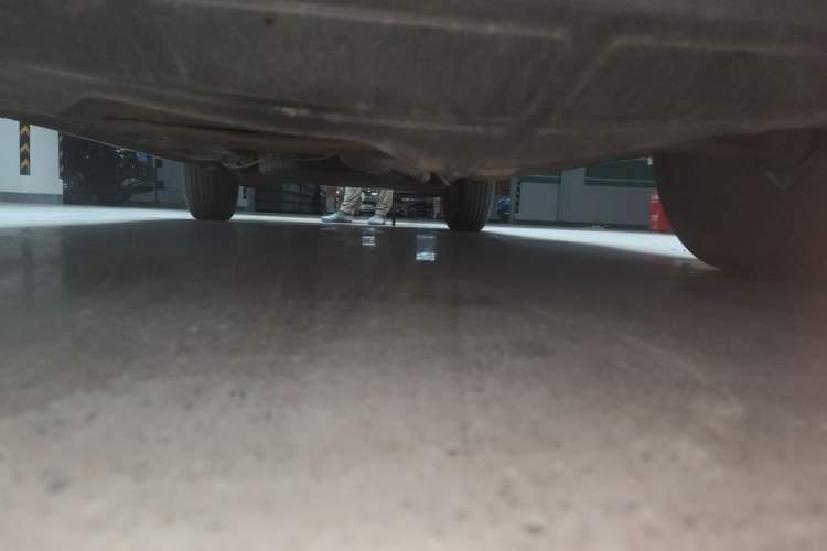 Used Baojun 560 2015 1.8L manual luxury version Chassis Front