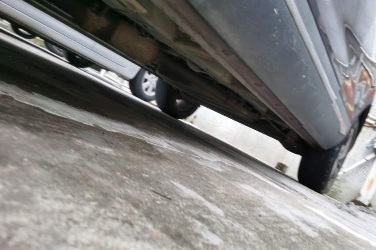Used Baojun 560 2015 1.8L manual luxury version Chassis Front Left