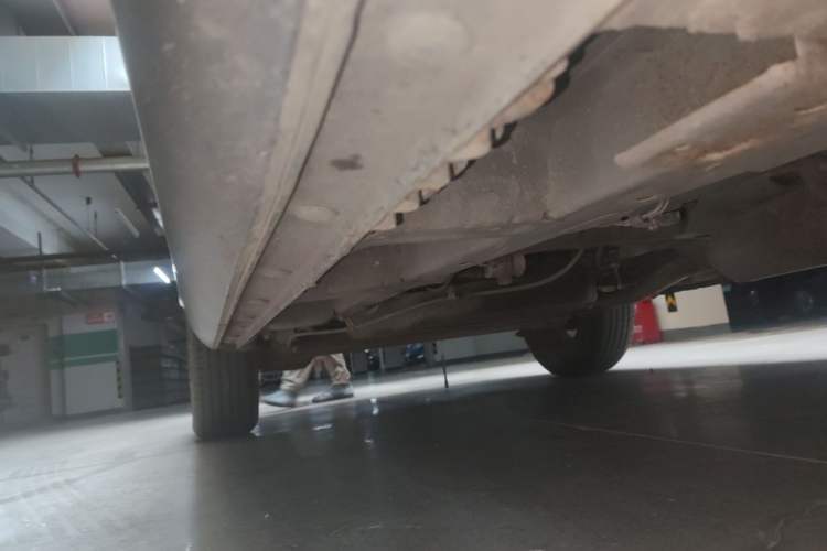 Used Baojun 560 2015 1.8L manual luxury version Chassis Front Right