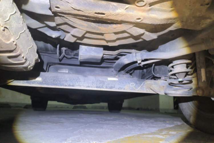 Used Baojun 560 2015 1.8L manual luxury version Chassis Rear