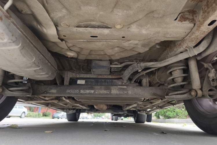 Used Baojun 560 2015 1.8L manual luxury version Chassis Rear