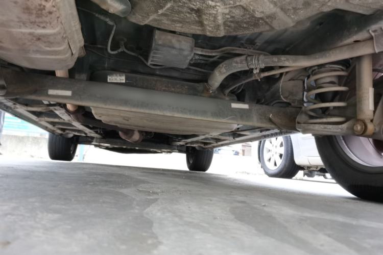 Used Baojun 560 2015 1.8L manual luxury version Chassis Rear
